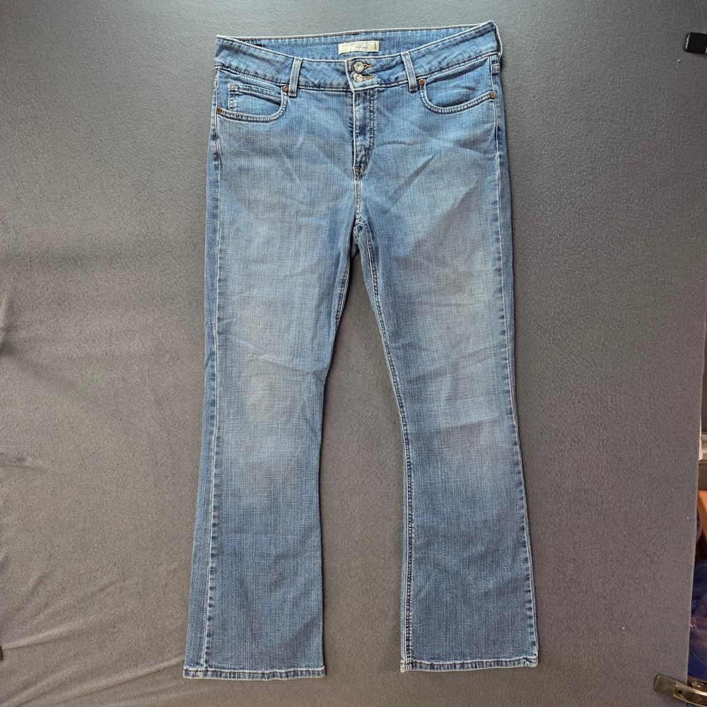 Levis 526 Slender Bootcut Jeans Womens 14 Medium Wash Blue Stretch Denim 526-02